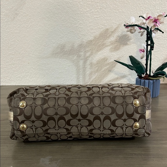 Coach Penelope Signature Large Tote Bag F14692 - Picture 7 of 12